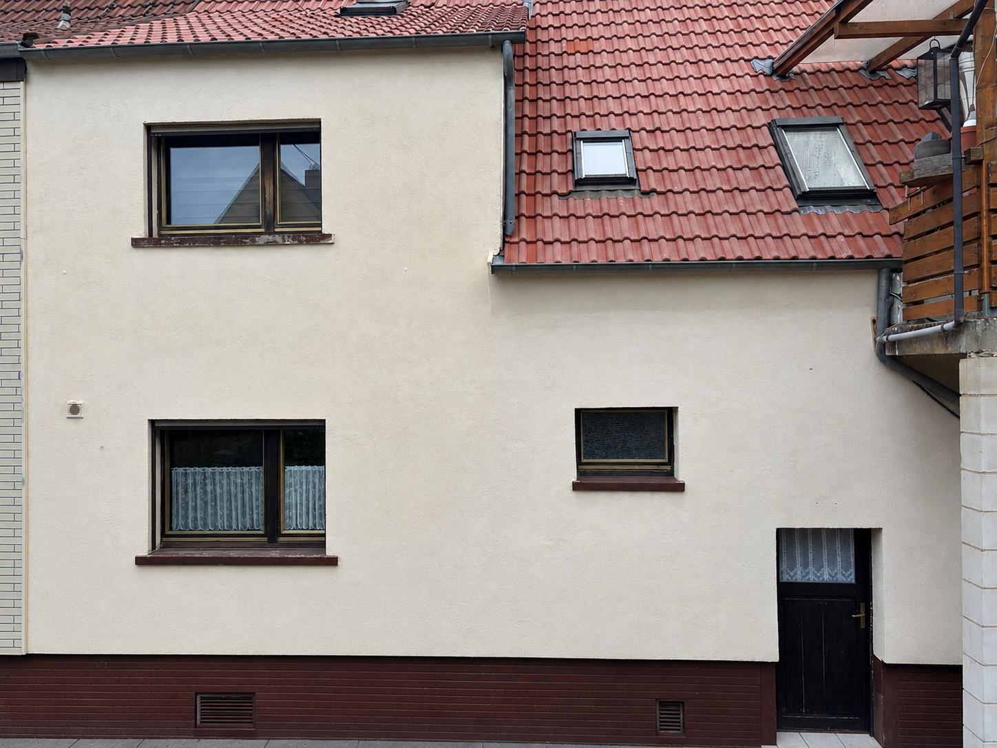 Fassade nach professioneller Reinigung